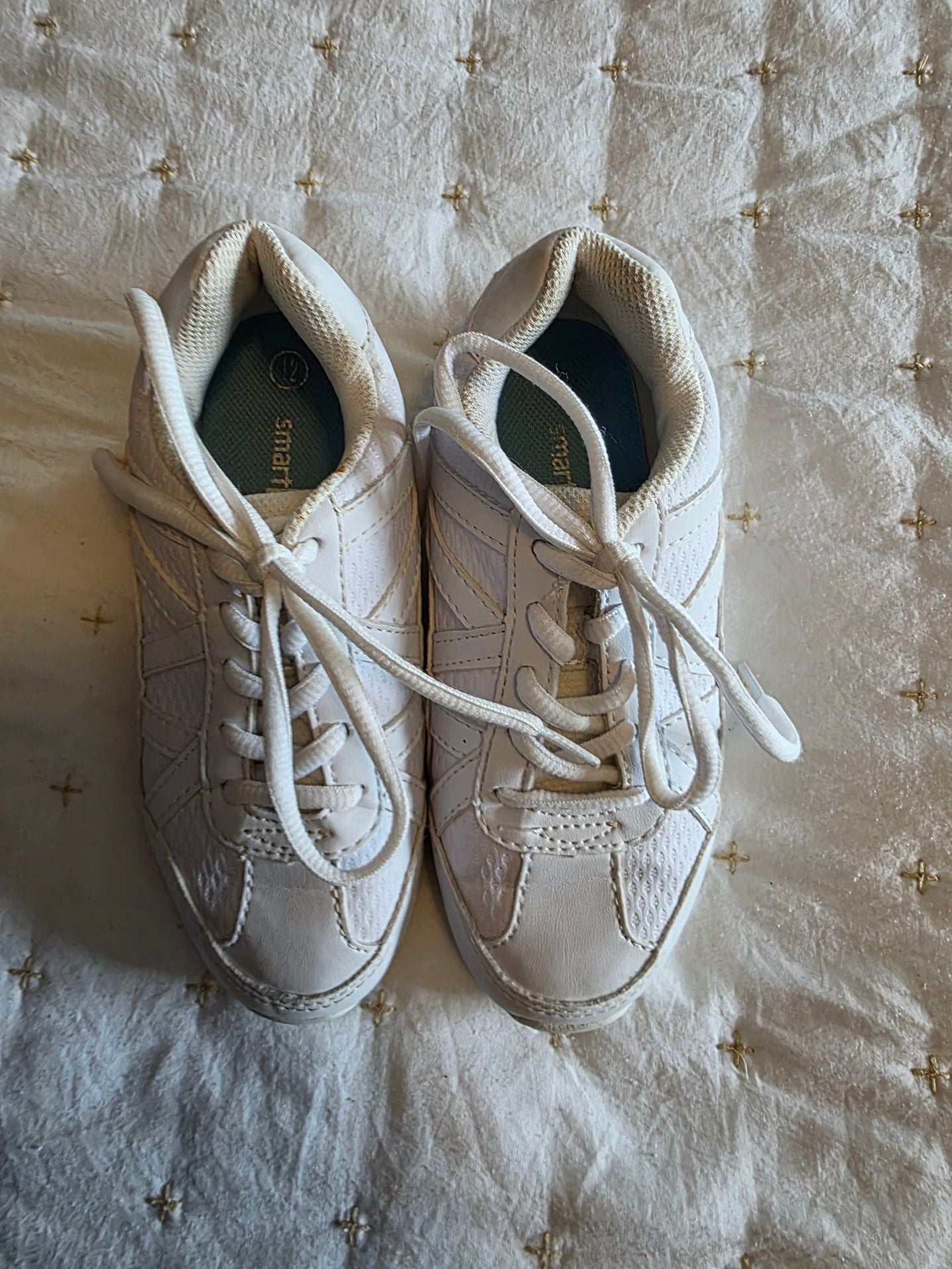 Smartfit Girls' Sizzle Track White Sneakers